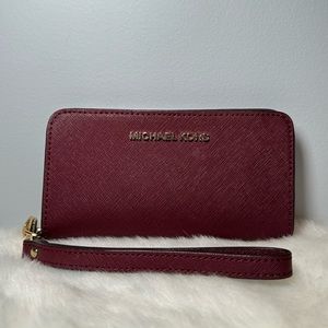 Michael Kors Jet Set Travel Slim Bifold Wallet
